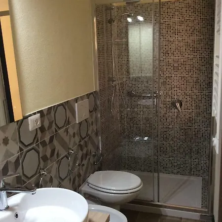 ベッド・アンド・ブレックファスト Bomarosa 3*