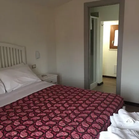 Bomarosa Rooms 3*