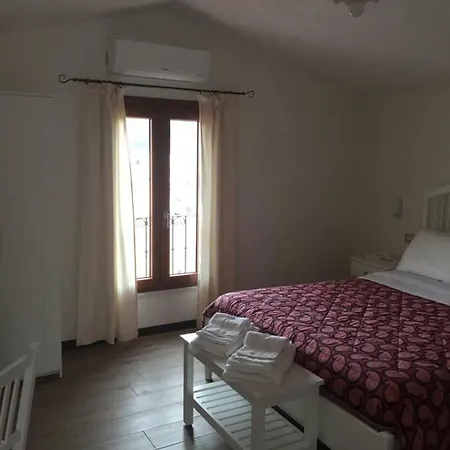 Bomarosa Rooms Bosa