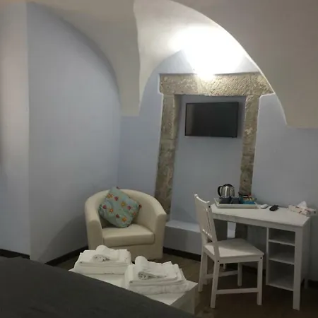 Bomarosa Rooms