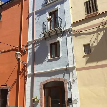 ベッド・アンド・ブレックファスト Bomarosa 3*