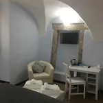 Bomarosa