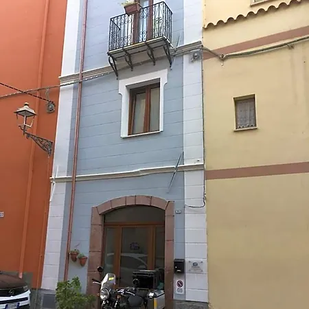 Bomarosa