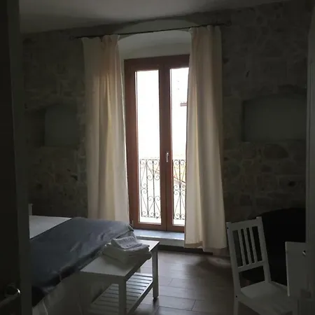 Bomarosa Bed & Breakfast Bosa