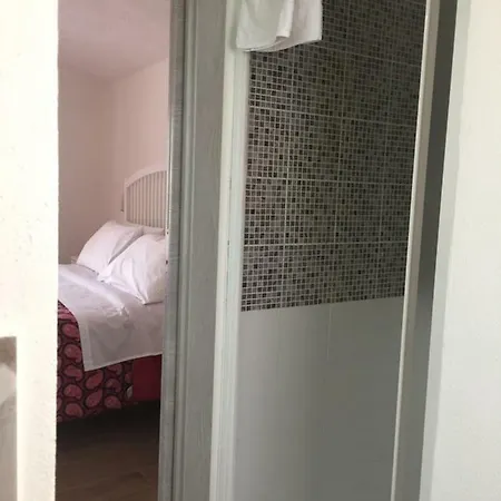 Bomarosa Rooms 3*