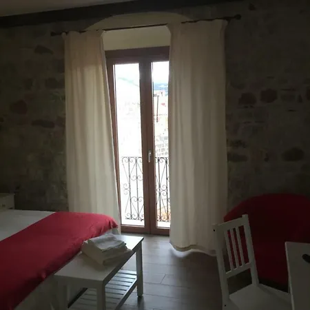 Bomarosa Bed & Breakfast Bosa