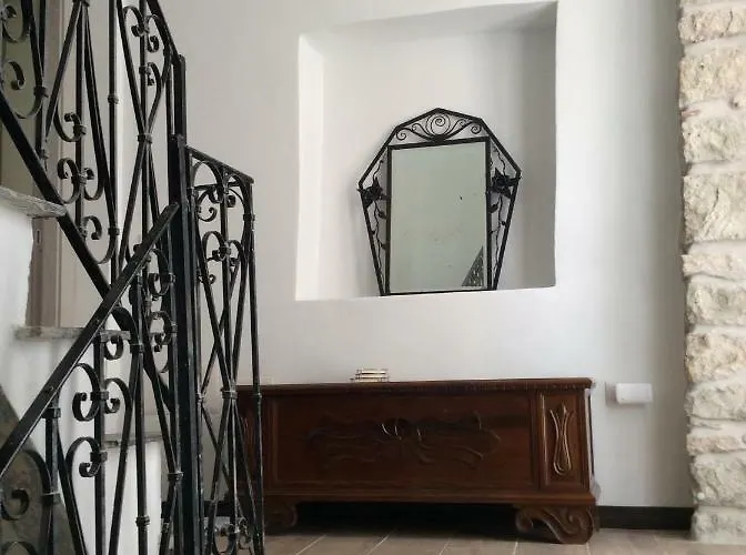 Bomarosa Bed & Breakfast Bosa